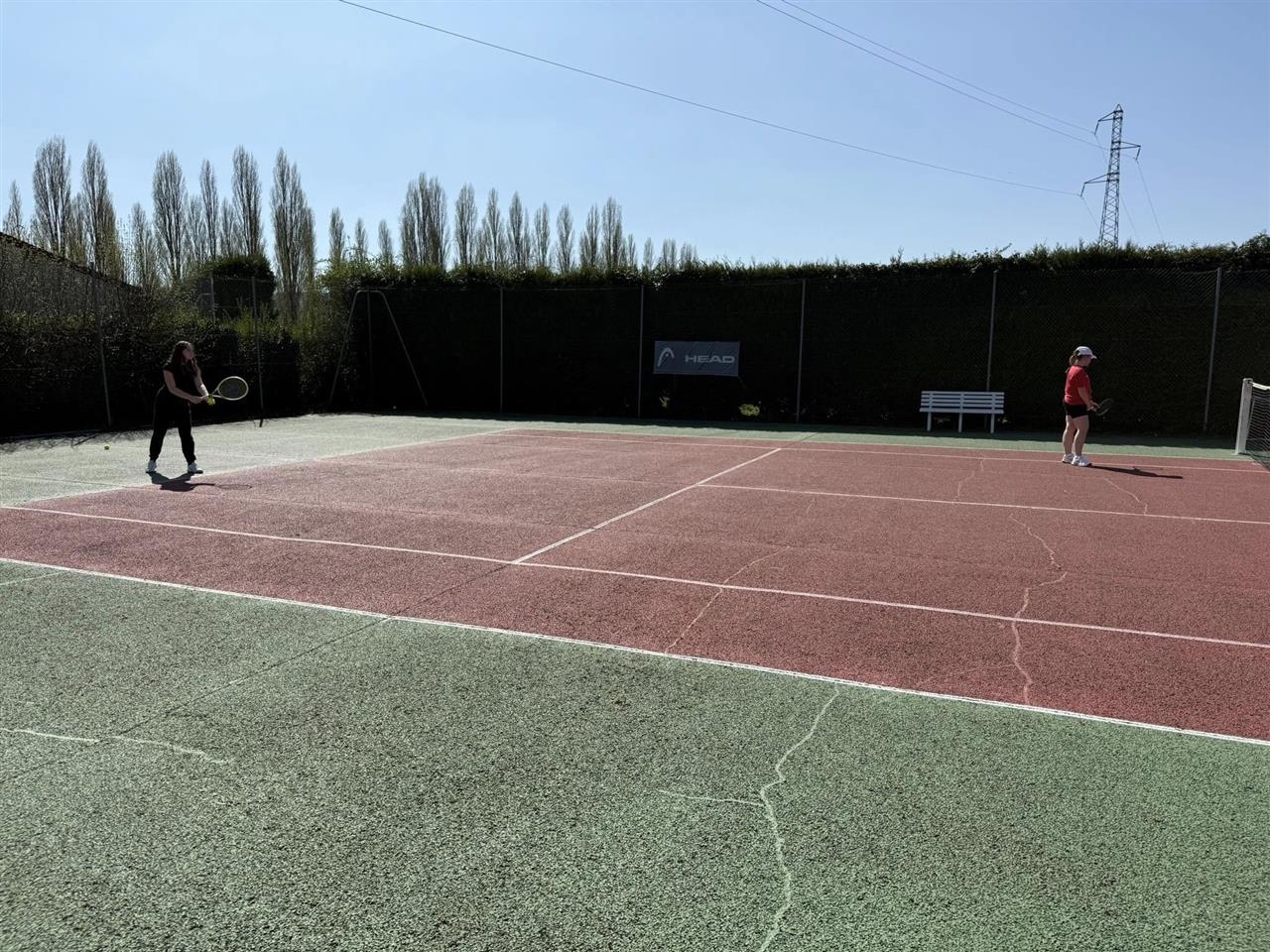 TENNIS 