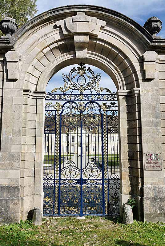 La grille Jean Lamour de l'abbaye d'Auberive, Auberive - photo 6