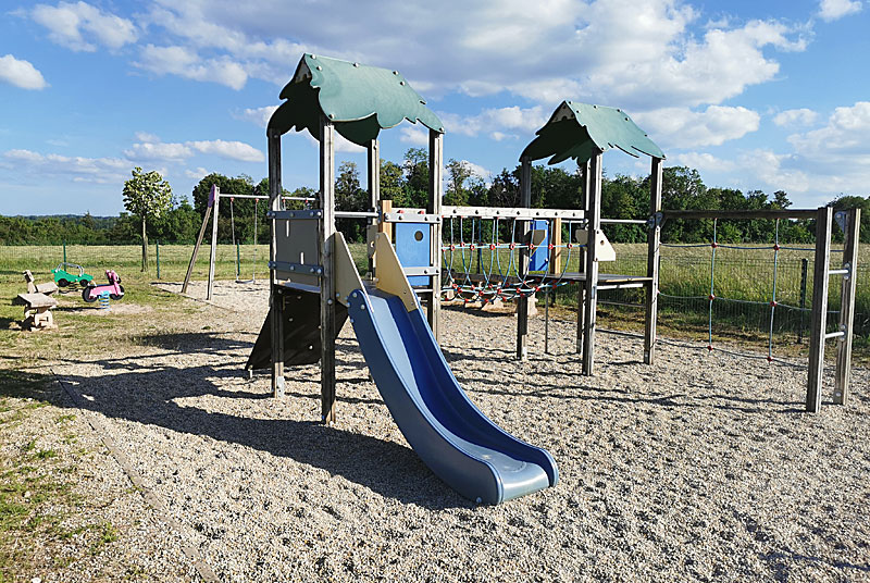 AIRE DE JEUX DE CHANGEY - photo 2
