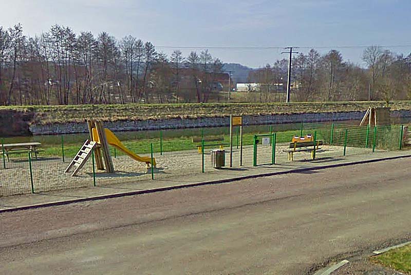 AIRE DE PIQUE-NIQUE ET DE JEUX DU PORT DE ROLAMPONT