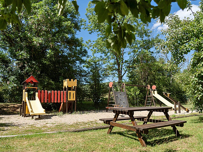 Aire de pique-nique et de jeux de Chantraines — photo 3
