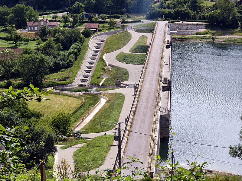 AIRE DE PIQUE-NIQUE ET DE JEUX DE SAINT-CIERGUES