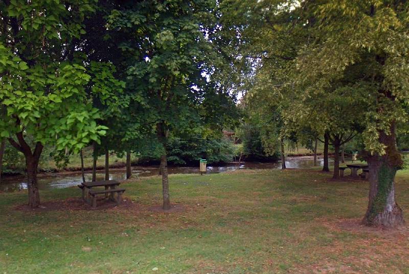 AIRE DE PIQUE-NIQUE DU TENNIS D'ORGES