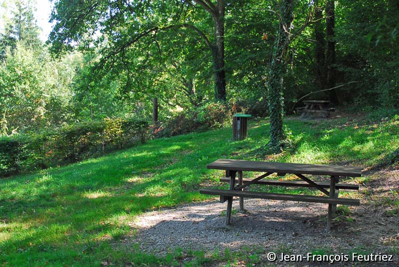 AIRE DE PIQUE-NIQUE DE LA TUFIERE DE ROLAMPONT