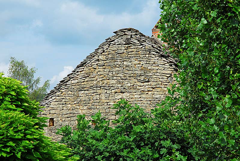 ANCIENNE CHAMBRE A FOUR D'AUBIGNY (2)