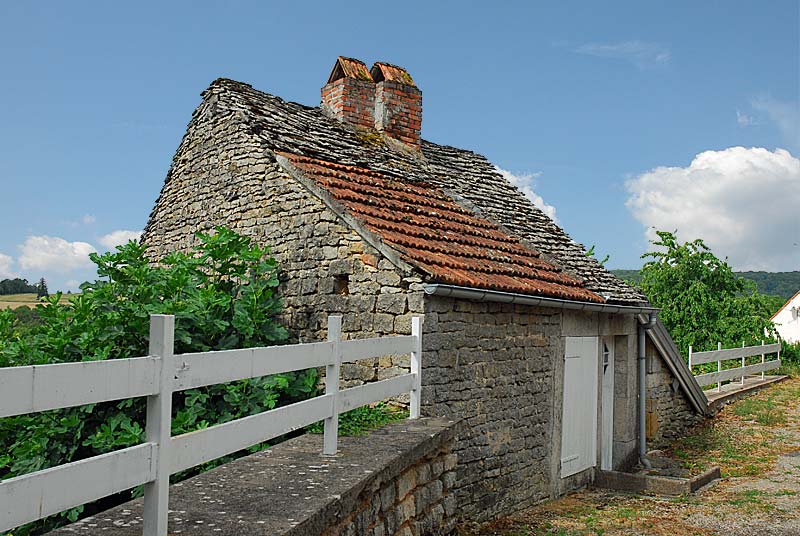 ANCIENNE CHAMBRE A FOUR D'AUBIGNY (2), Le Montsaugeonnais - photo 5