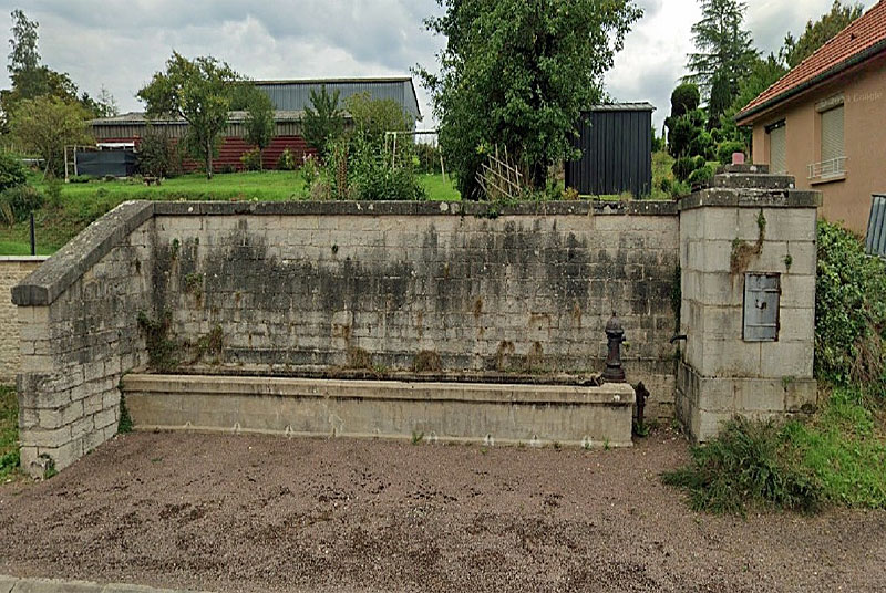 Ancienne auge de Bussières-les-Belmont
