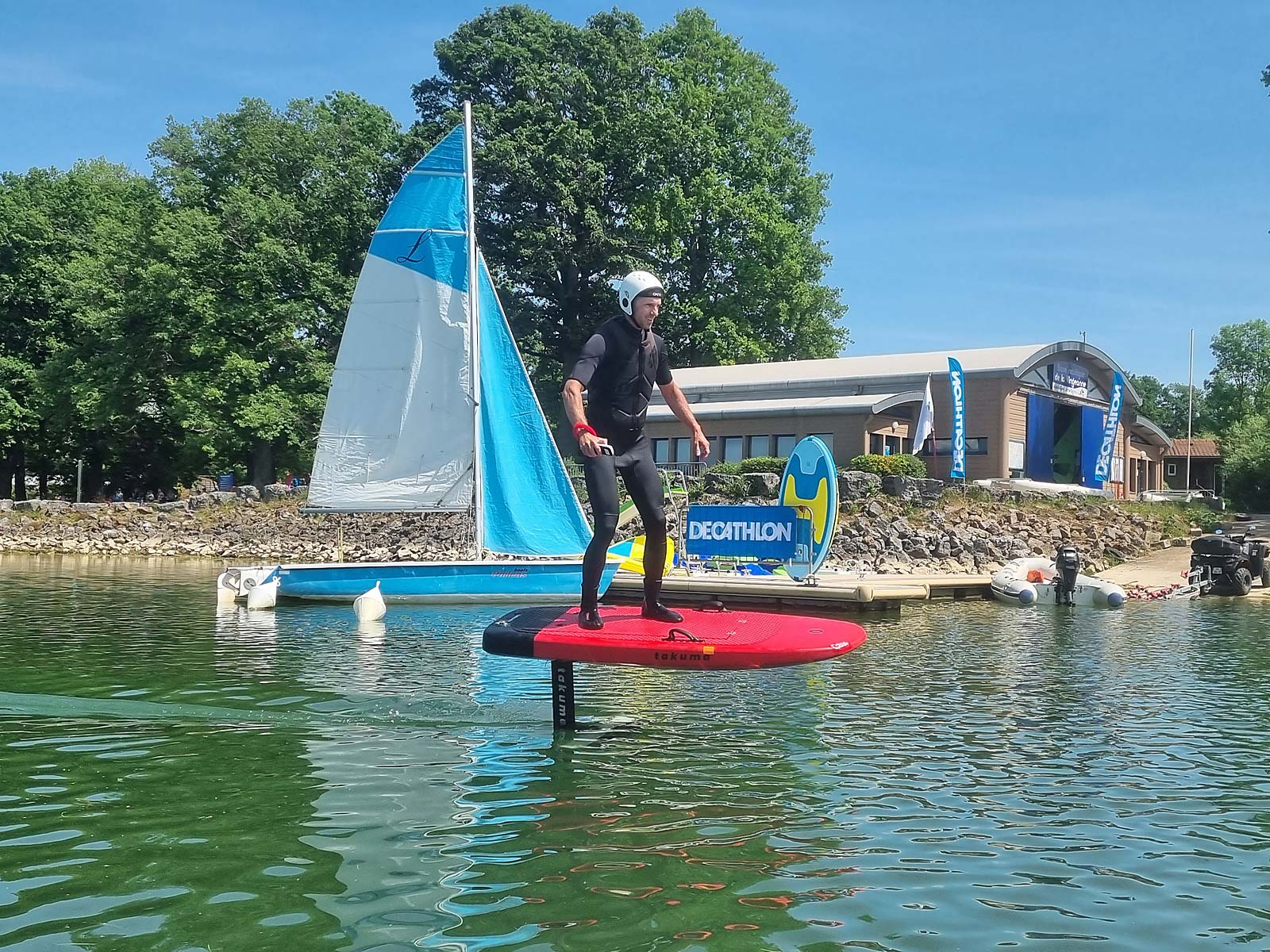 LOCATION DE E-FOIL ET WING -FOIL- LAC DE LA VINGEANNE