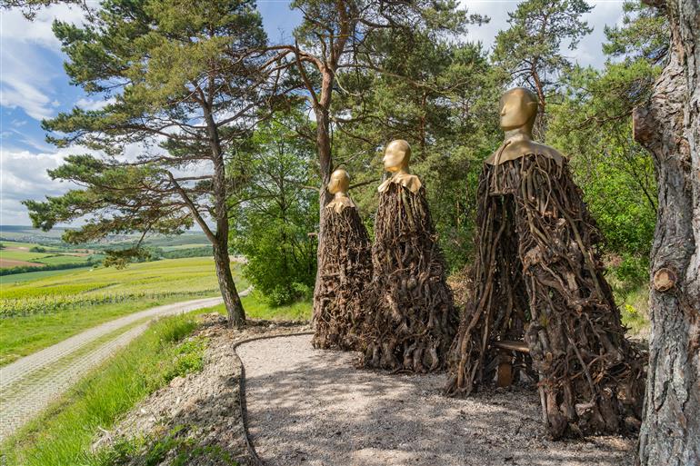 Baslieus-sous-chatillon - Les veilleurs de la vigne de Fiona Paterson