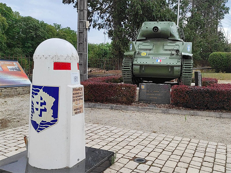 BORNE DE LA 2EME DIVISION BLINDEE