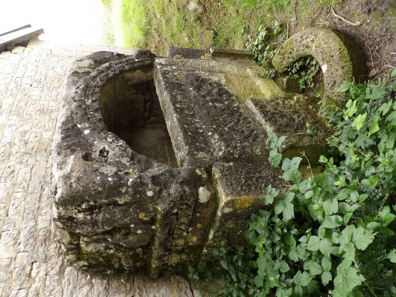LAVOIR ET FONTAINE GALLO-ROMAINE DE BRAUX-LE-CHATEL
