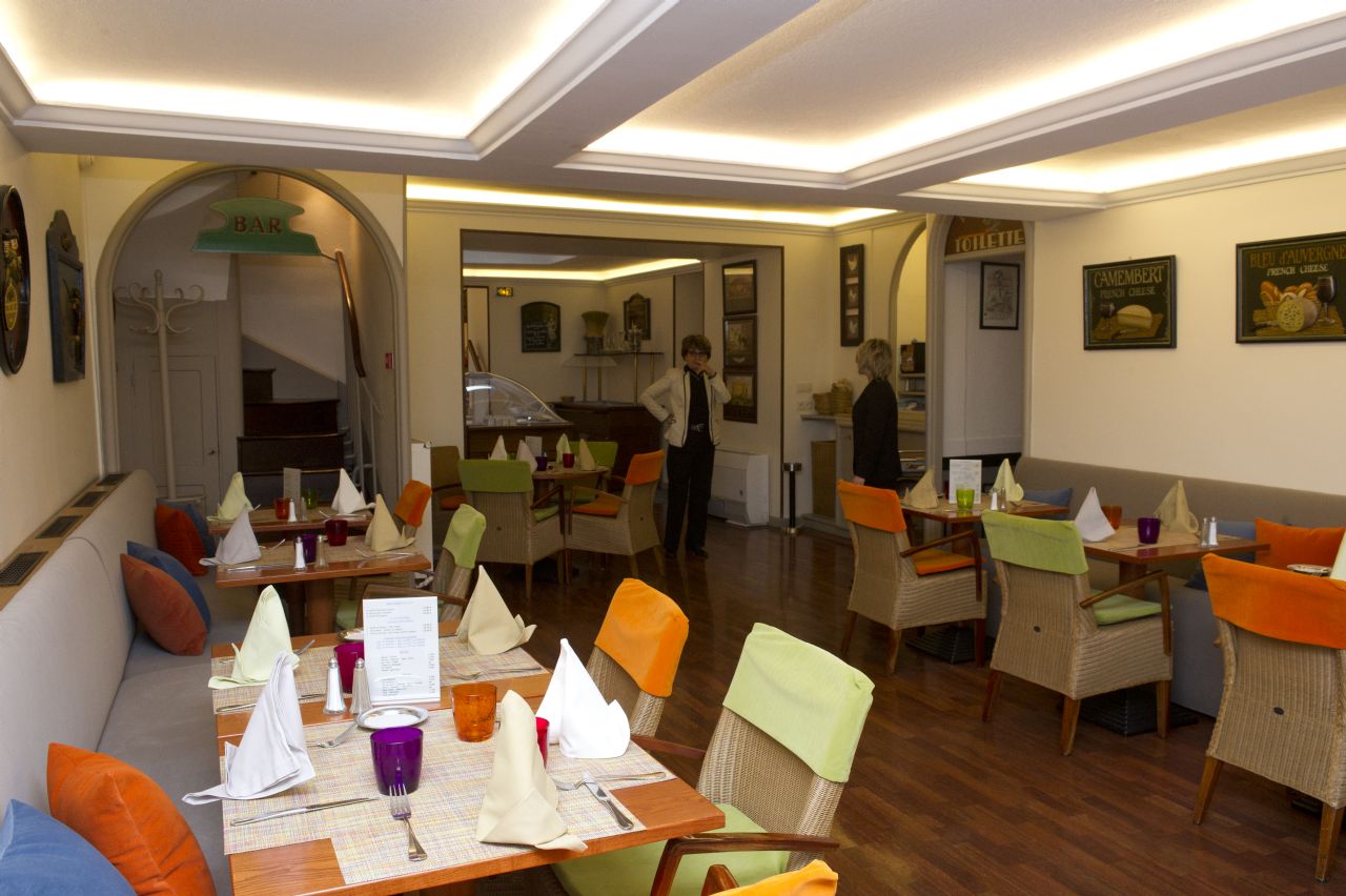 HOTEL DES REMPARTS, Chaumont - photo 2