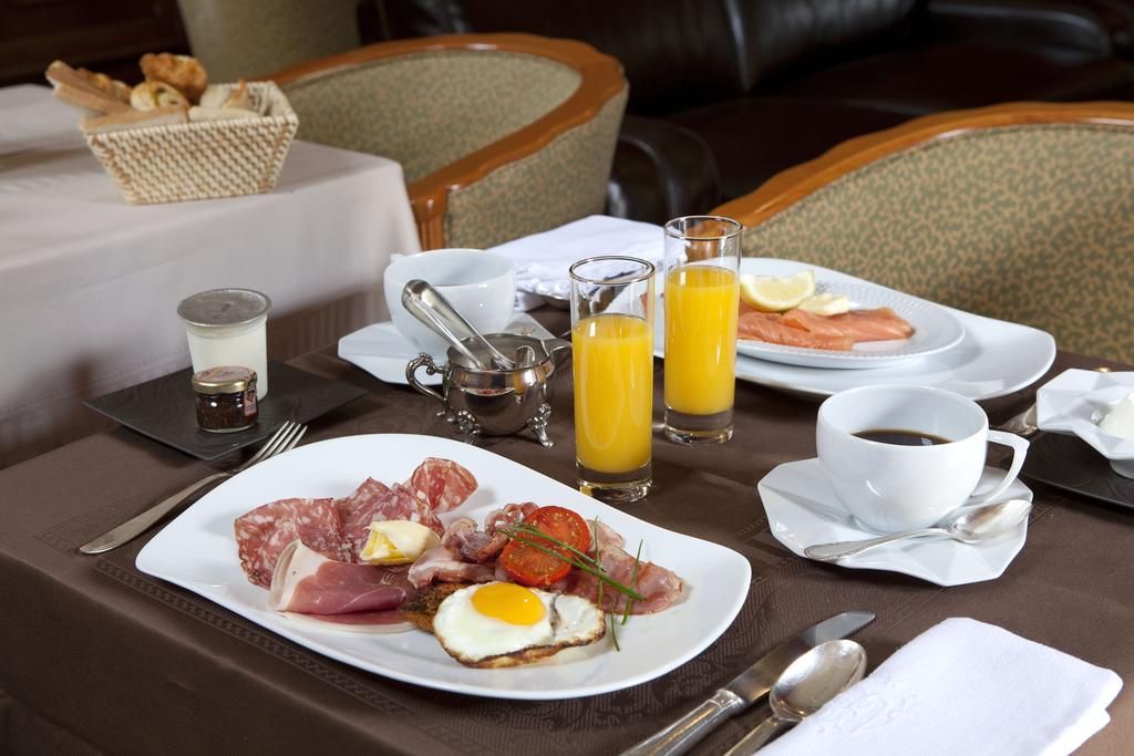 LA SOURCE BLEUE, Gudmont-Villiers