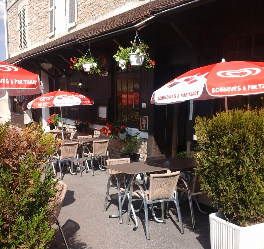 AUBERGE DU CHEVAL BLANC, Saint-Thiébault - photo 2