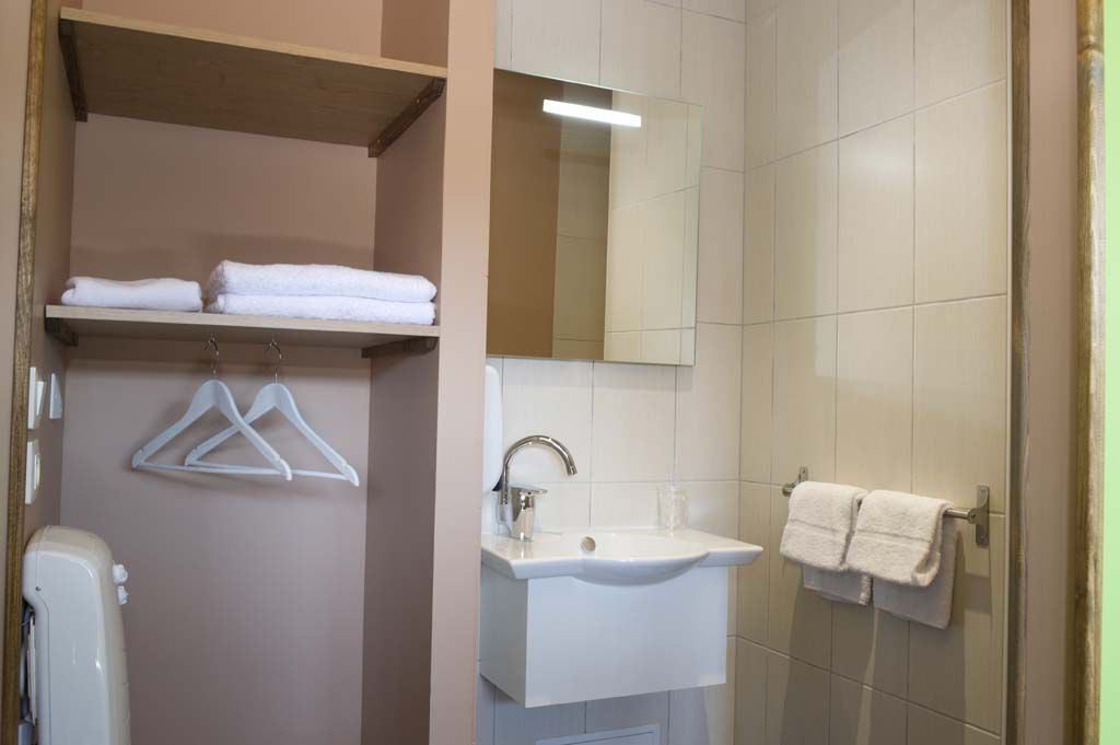 BIOMOTEL, Semoutiers-Montsaon - photo 2