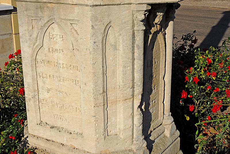 CALVAIRE NEOGOTHIQUE DE CHARMES, Charmes - photo 2