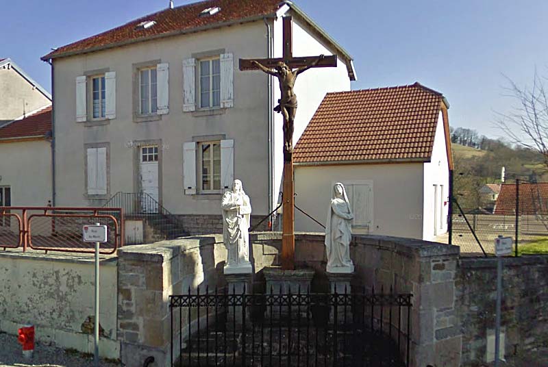 CROIX DE MISSION DE NEUILLY-L'EVEQUE