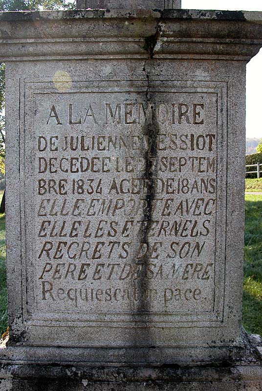 CROIX MEMORIALE DE SAINT-BROINGT-LE-BOIS (3), Saint-Broingt-le-Bois - photo 2