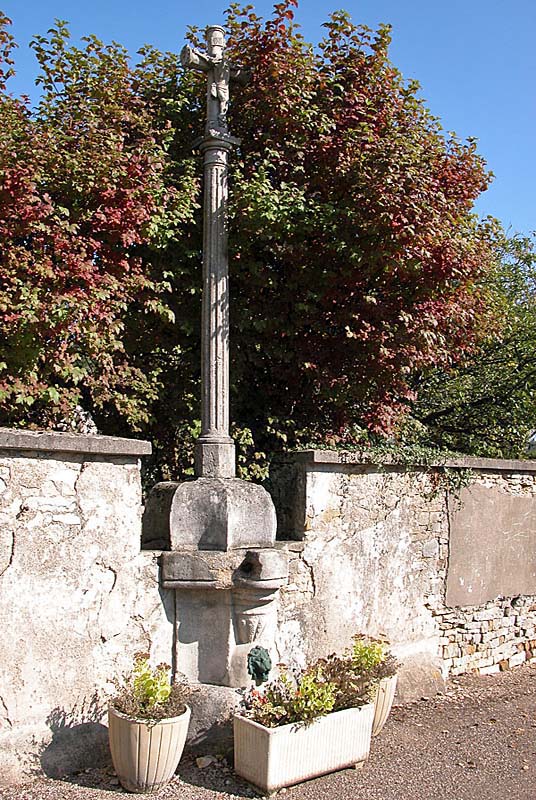 CROIX DE SAINT-BROINGT-LE-BOIS (1), Saint-Broingt-le-Bois - photo 4