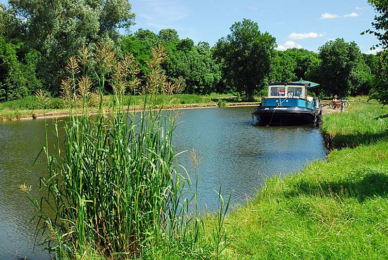 HALTE NAUTIQUE DE HÛMES