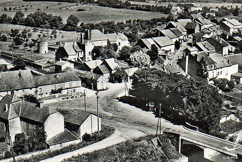 COLOMBIER DU CHATEAU DE ROLAMPONT