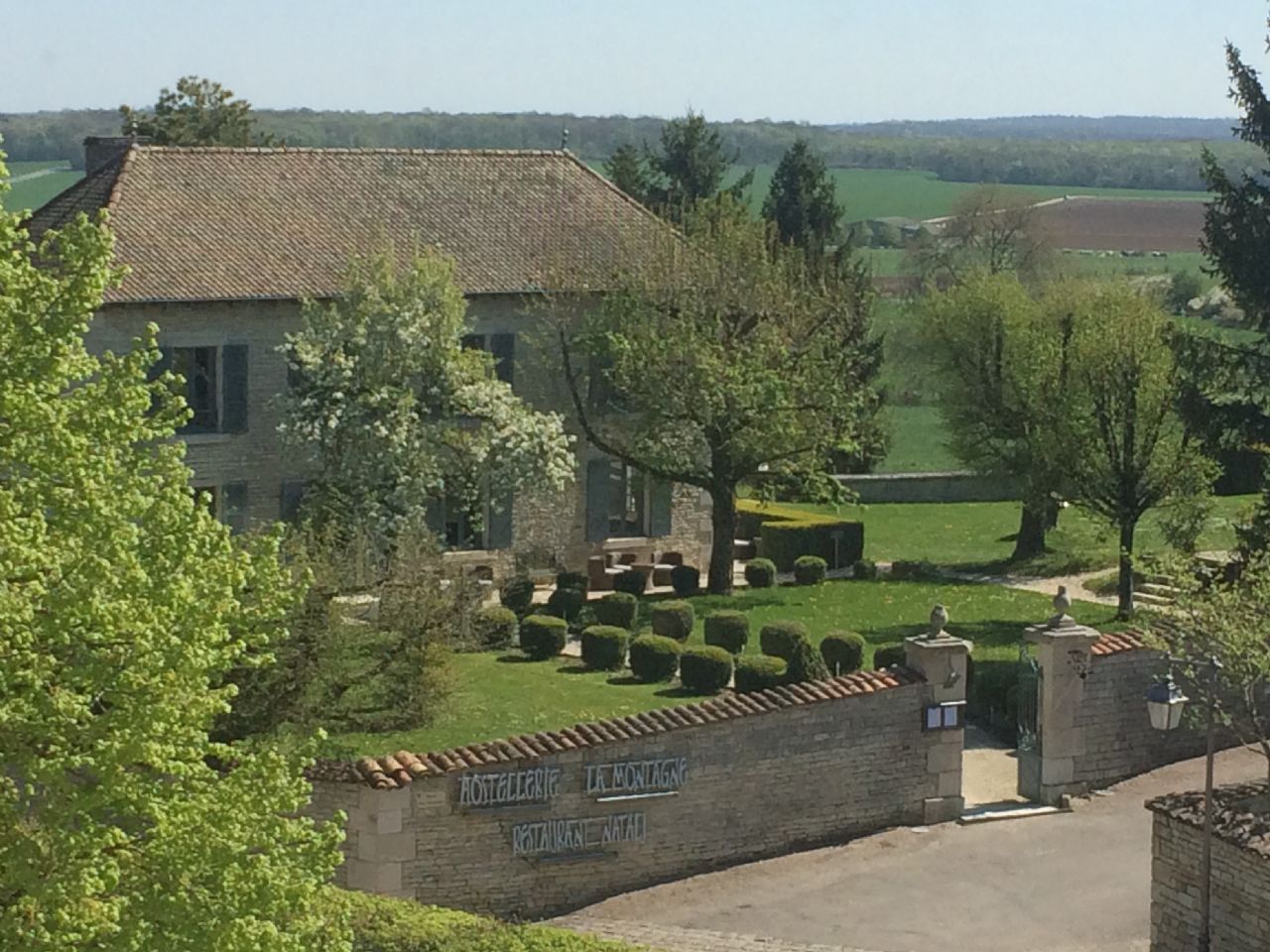 HOSTELLERIE LA MONTAGNE - RESTAURANT JEAN-BAPTISTE NATALI, Colombey les Deux Églises - photo 7