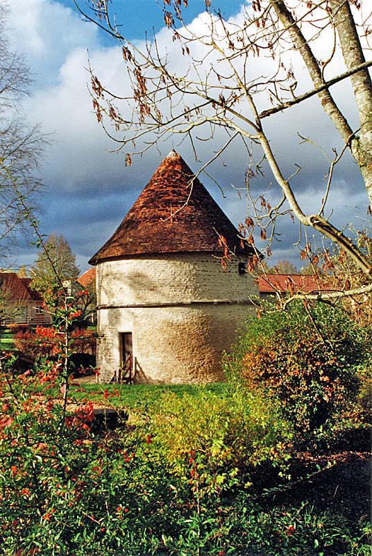 COLOMBIER DU CHATEAU « CHAMPENOIS » A MARAC