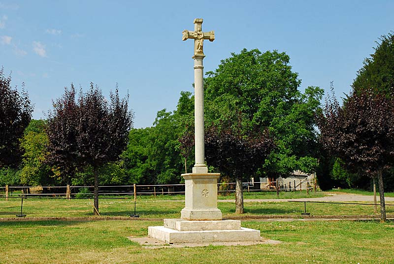 CROIX XVe SIECLE DE RANCONNIERES