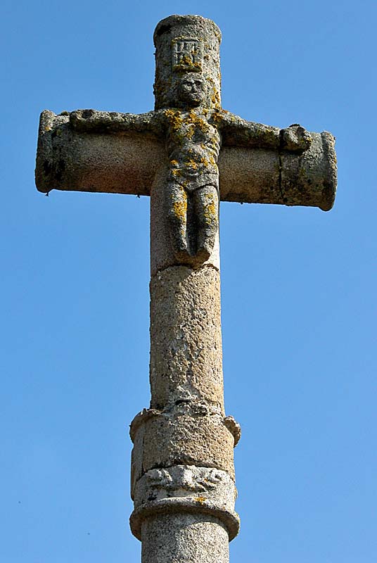 CROIX DE CIMETIERE DE MAATZ