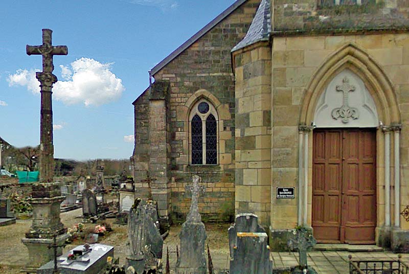 CROIX DE CIMETIERE DE SAVIGNY