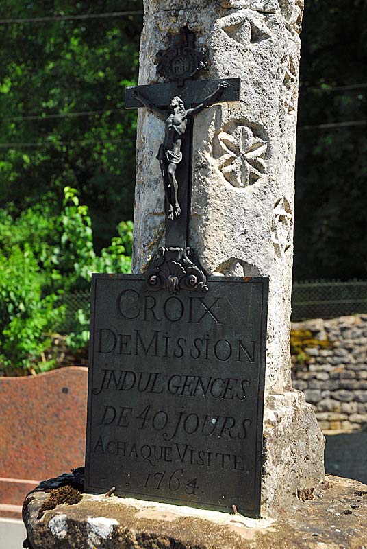 CROIX DE CIMETIERE DE VIEUX-MOULINS, Perrancey-les-Vieux-Moulins - photo 8