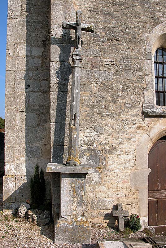 CROIX XVe SIECLE DE DOMMARIEN, Dommarien - photo 3