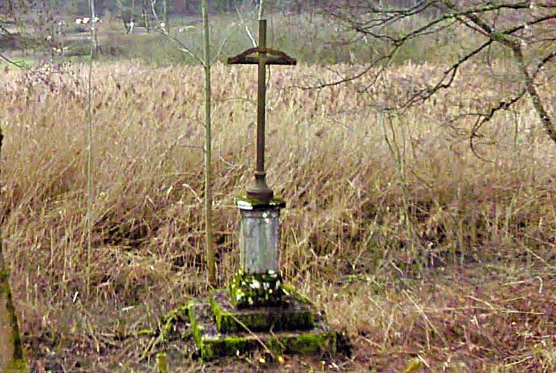 CROIX DE LA CORNE DE L'ETANG A FARINCOURT
