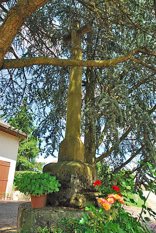 CROIX XVIe SIECLE DE LECEY, Lecey - photo 3
