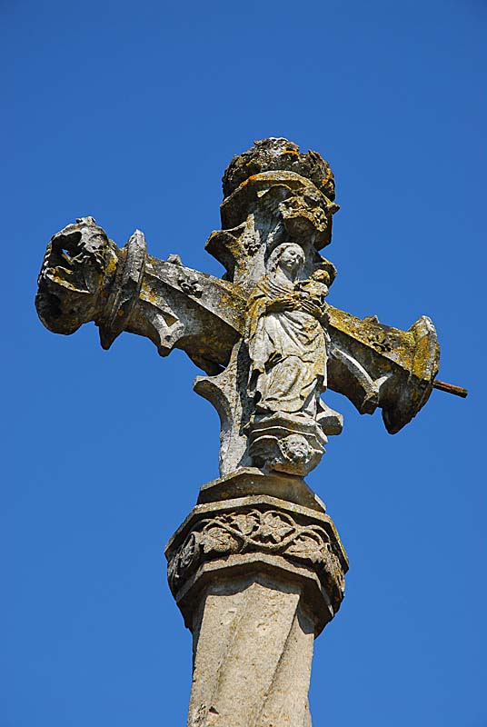 CROIX GOTHIQUE DE MONTLANDON, Haute-Amance - photo 3