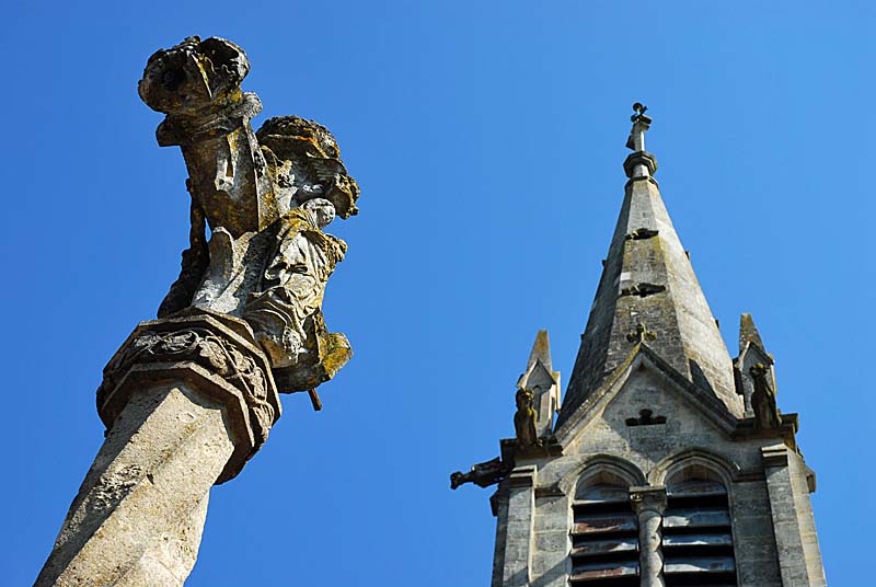 EGLISE DE LA NATIVITE-DE-NOTRE-DAME DE MONTLANDON