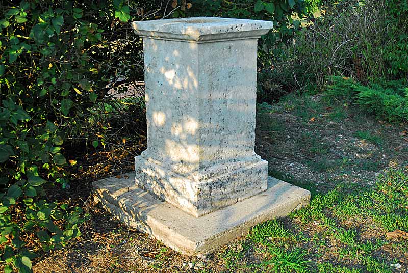 VESTIGE D'UNE CROIX A MUSSEAU