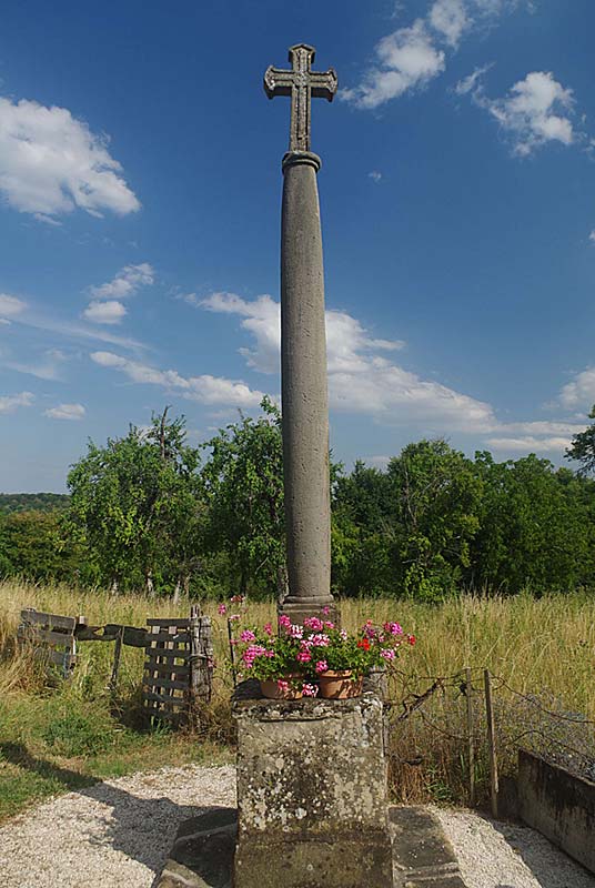 CROIX DU PAQUIS DE VARENNES-SUR-AMANCE