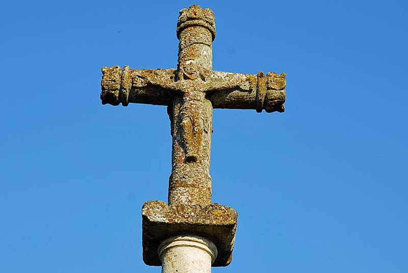 CROIX ROUTE DE LECOURT