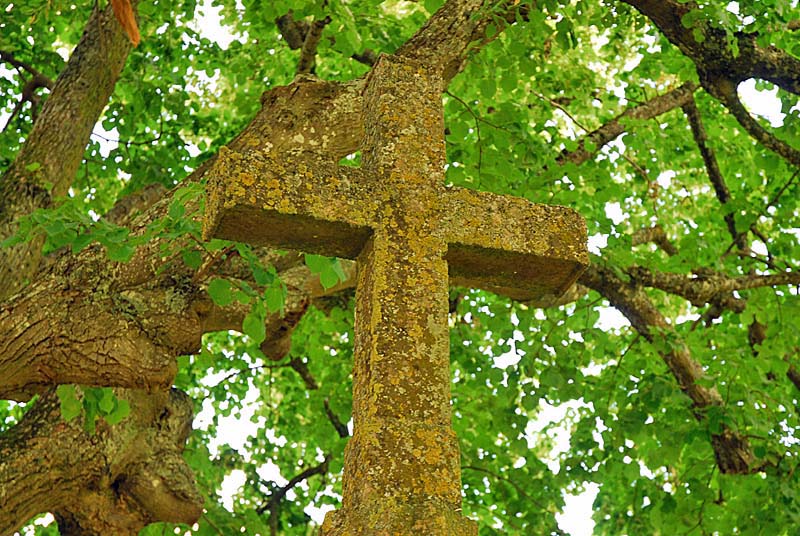 CROIX DE SAINT-BROINGT-LES-FOSSES, Saint-Broingt-les-Fosses