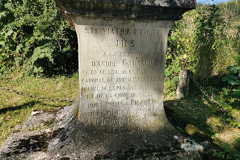 CROIX DU SOUVENIR DE BALESMES-SUR-MARNE, Saints-Geosmes - photo 3