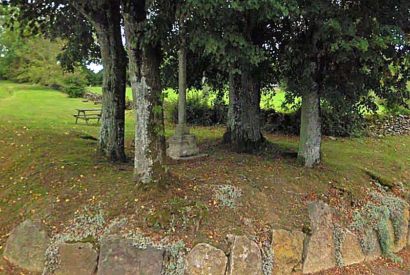 CROIX DE TRONCHOY (2)