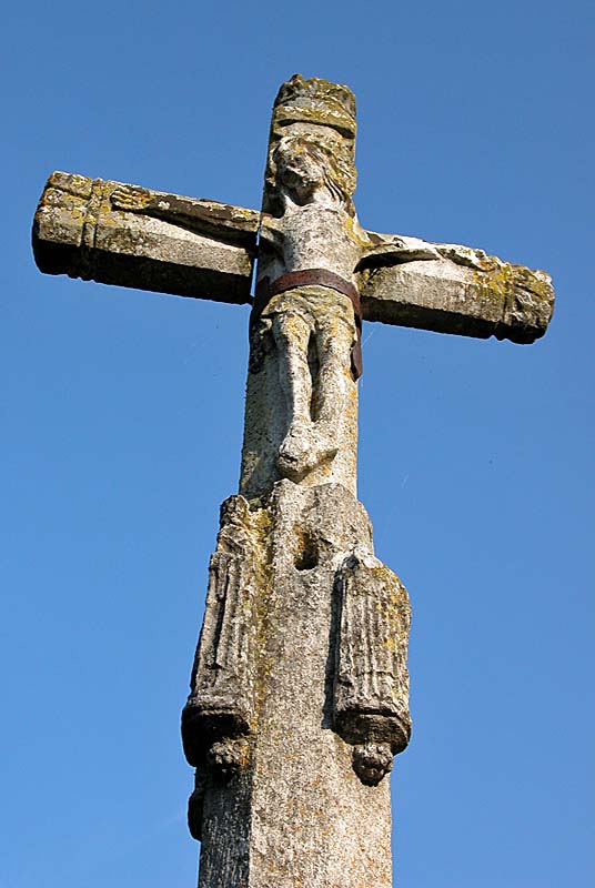 CROIX XVIe SIECLE DE VEVRES-SOUS-PRANGEY, Villegusien-le-Lac - photo 9