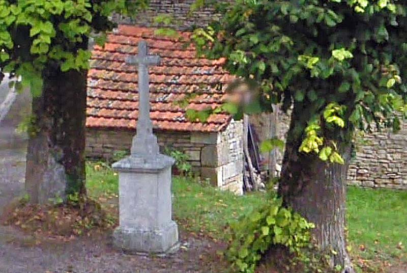 CROIX DE VOISINES (2)