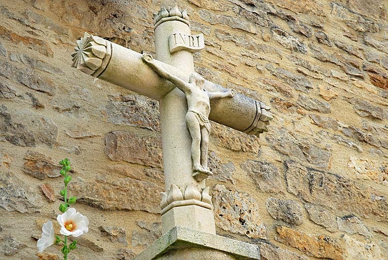 CROIX VOTIVE D'AUBIGNY, Le Montsaugeonnais
