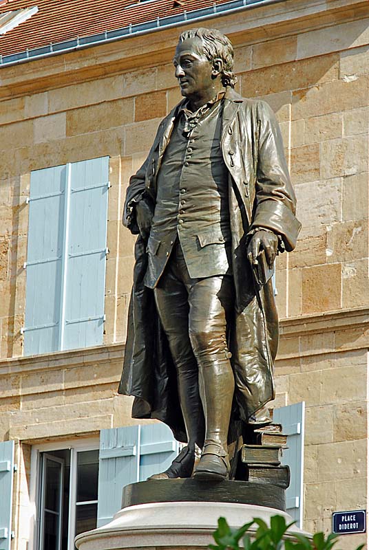 Statue et place Diderot, Langres - photo 2