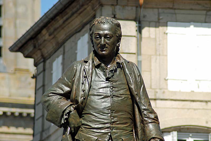 Statue et place Diderot, Langres - photo 6