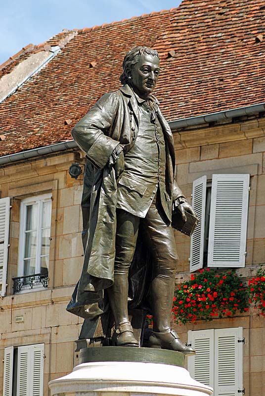 Statue et place Diderot, Langres - photo 7
