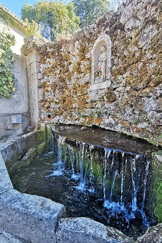 FONTAINE DU BADIN A NOIDANT-LE-ROCHEUX, Noidant-le-Rocheux