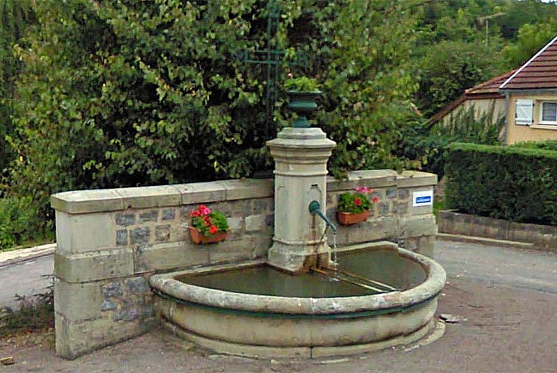 FONTAINE DE CHAUDENAY